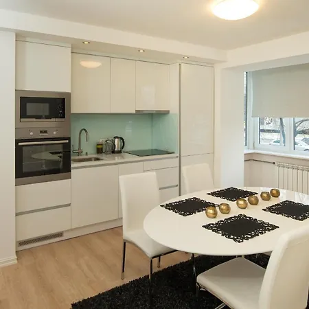 Apartment Turu 17 *